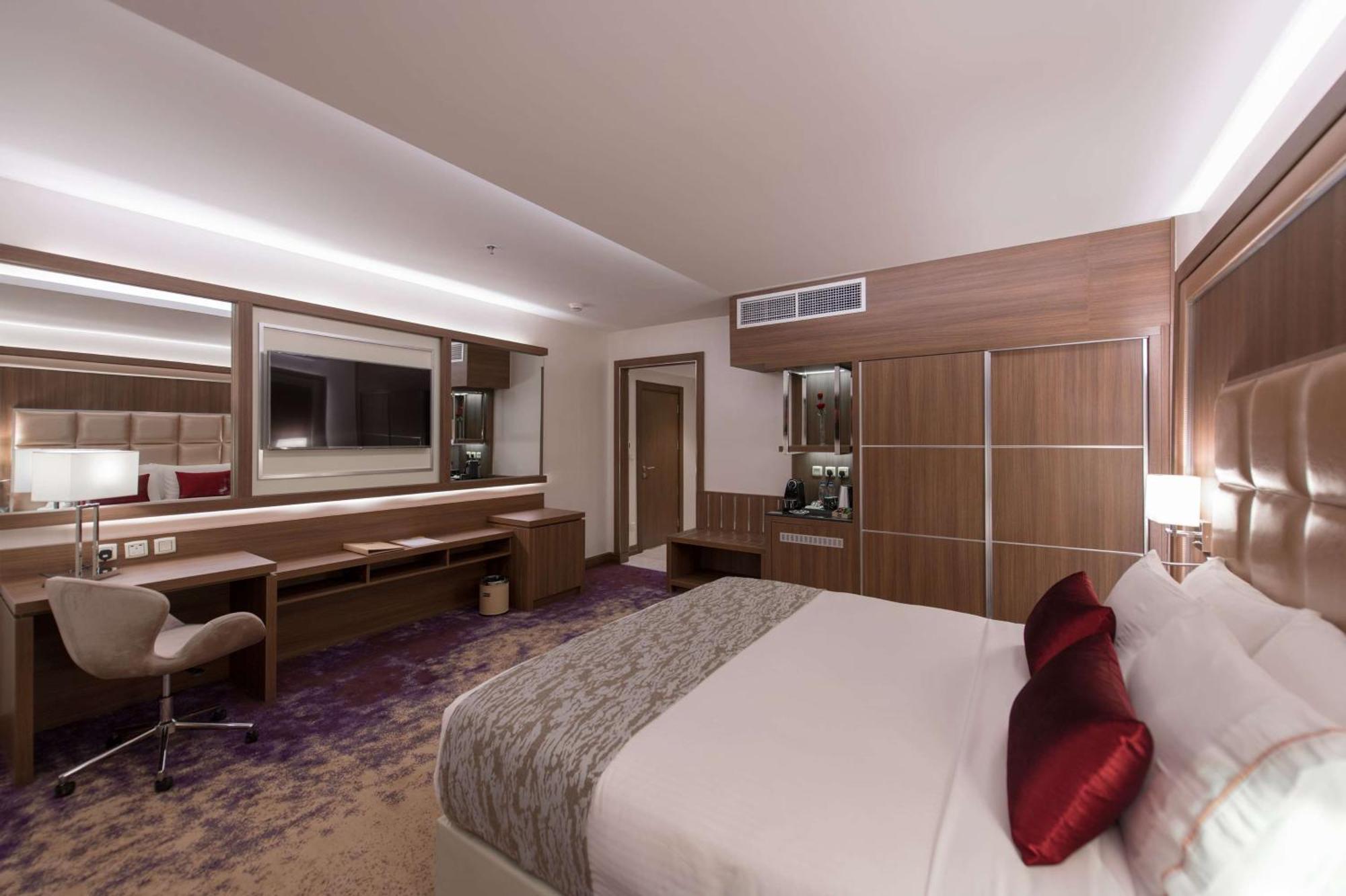 Hotel Ramada By Wyndham Continental Dżedda Zewnętrze zdjęcie