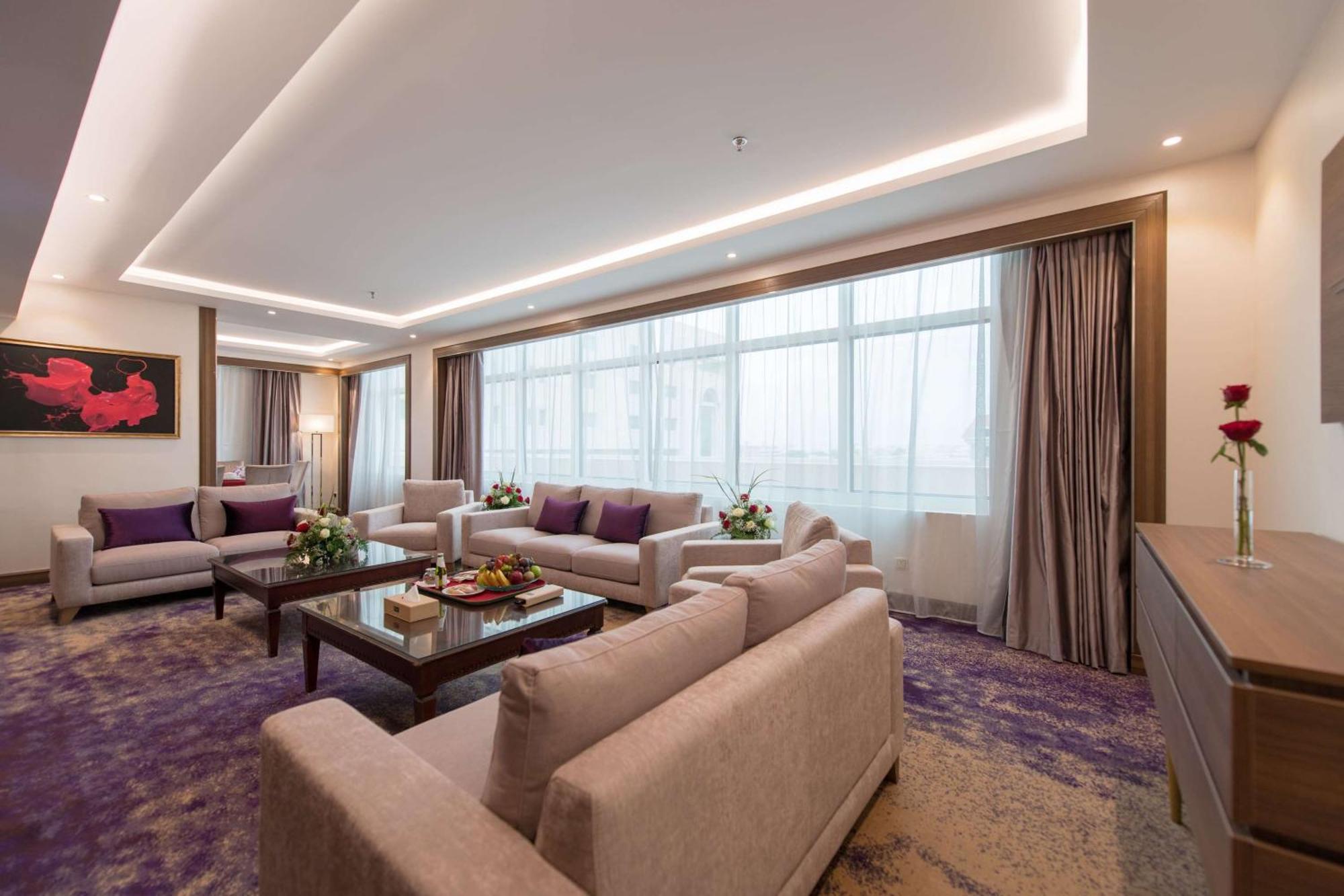 Hotel Ramada By Wyndham Continental Dżedda Zewnętrze zdjęcie
