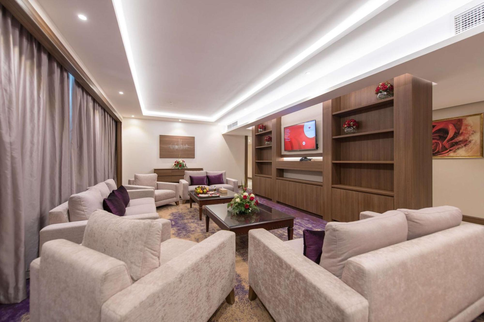 Hotel Ramada By Wyndham Continental Dżedda Zewnętrze zdjęcie